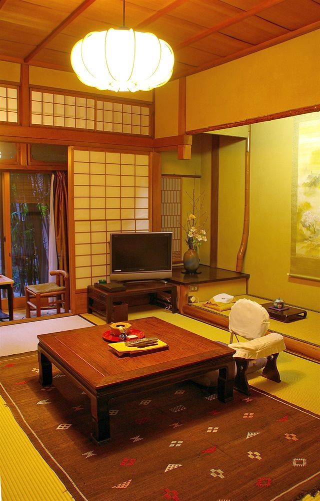 Seikoro Ryokan - Established In 1831 Kyoto Bagian luar foto